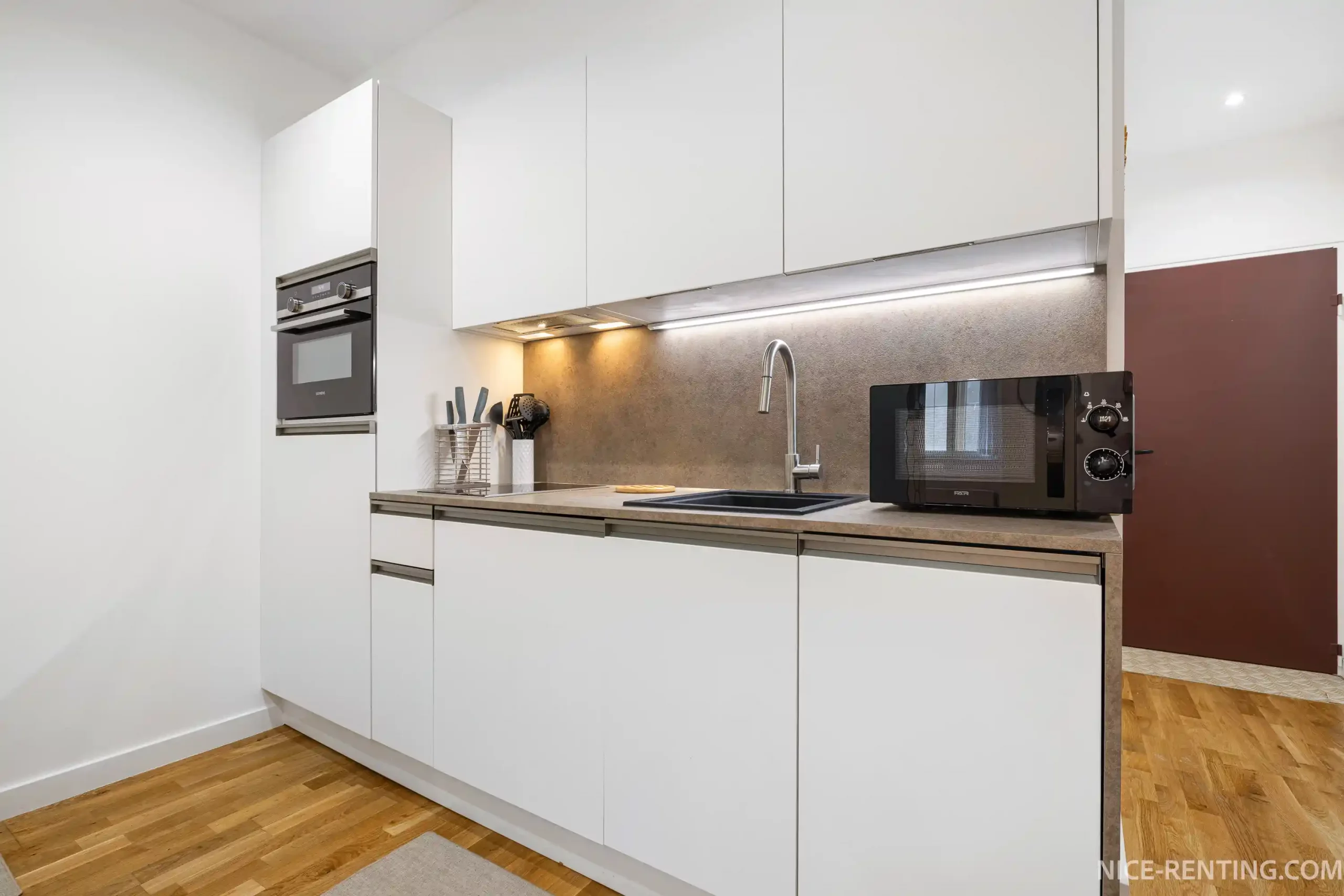 NICE-RENTING-5MASSENA (12)