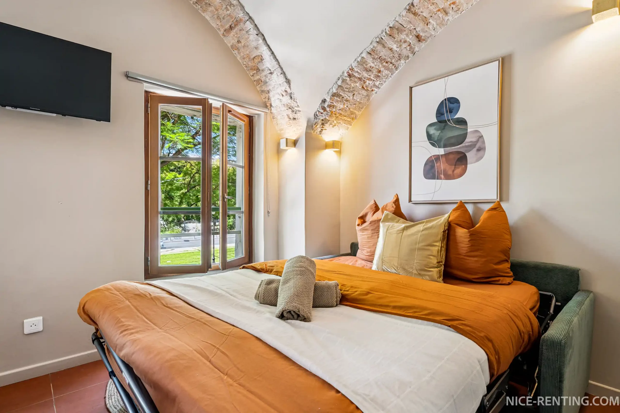 NICE-RENTING-CROTTI-2P(12)
