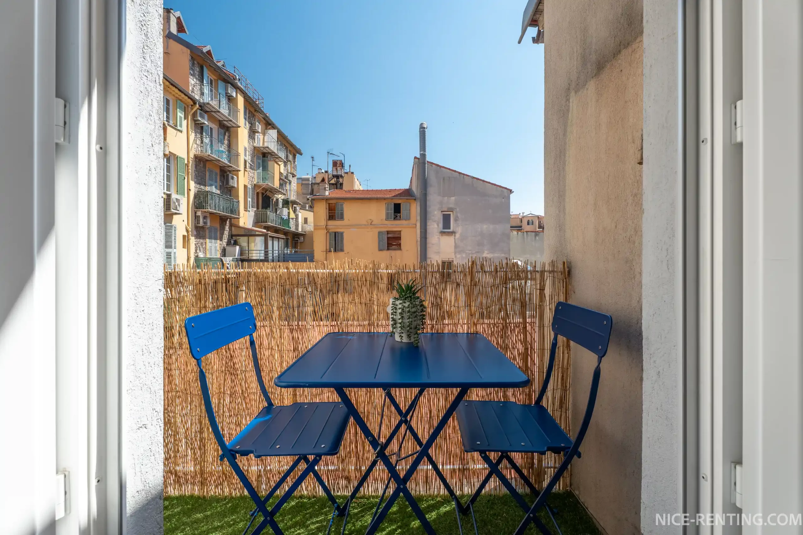 nice-renting-35bMassena (14)