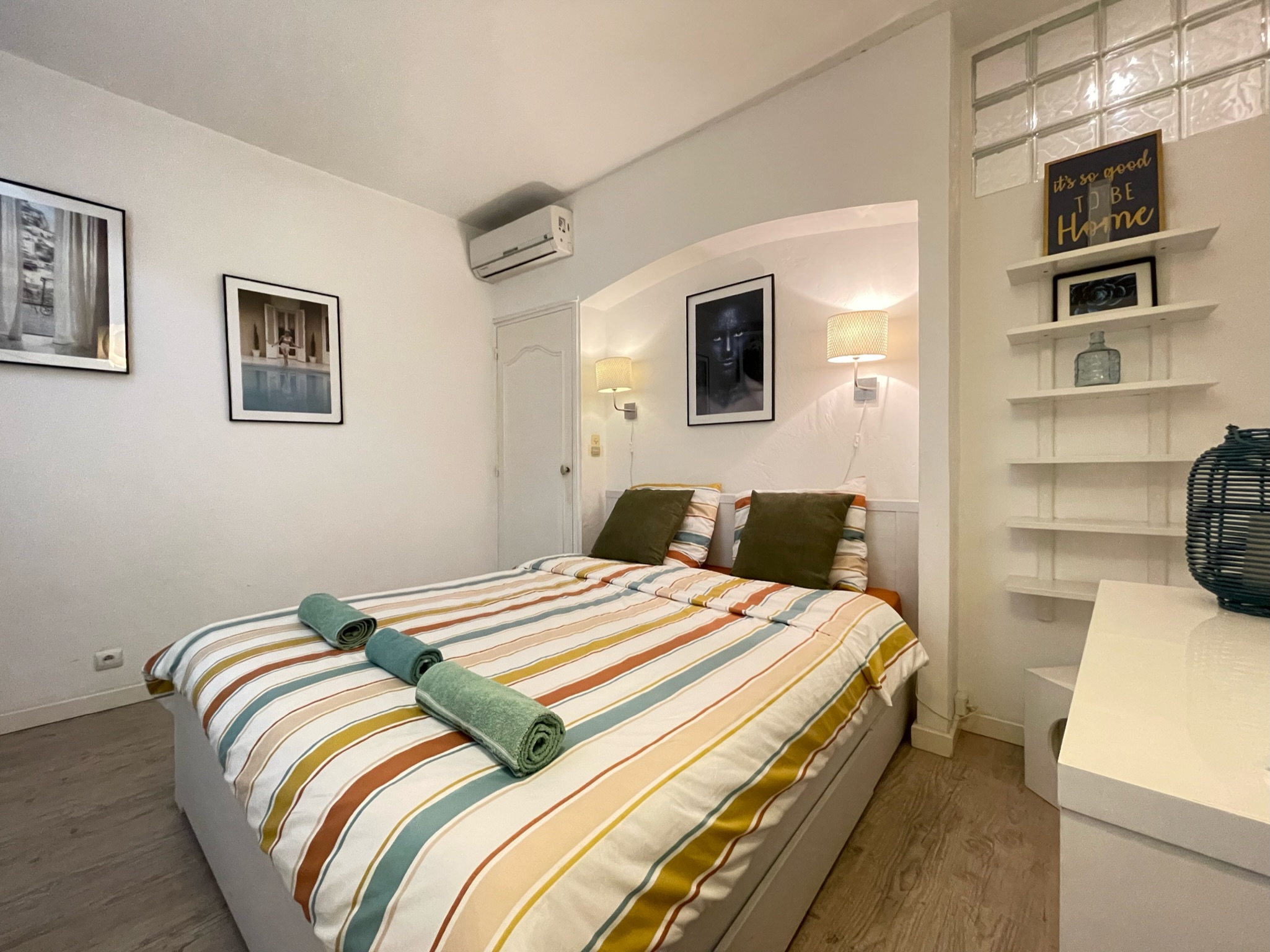 Thumbnail of Bonaparte